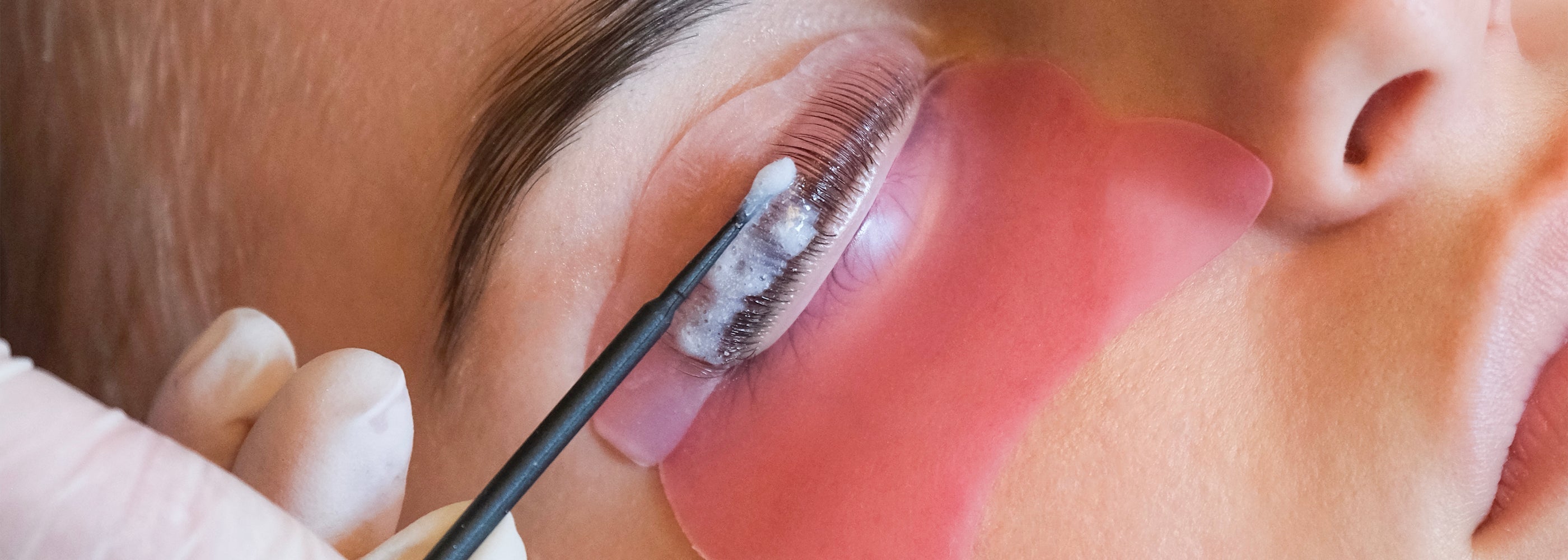 Lashes Not Curled Enough After a Lash Lift? Here’s Why (and How to Avoid It!)